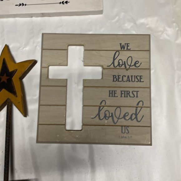 Primitive home decor bundle - Picture 2 of 12